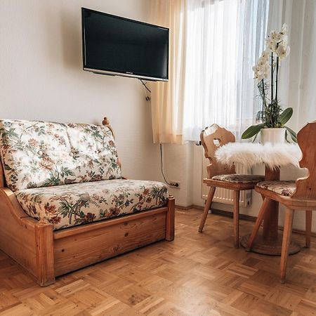 Hotel Krone Тауберреттерсхайм Экстерьер фото