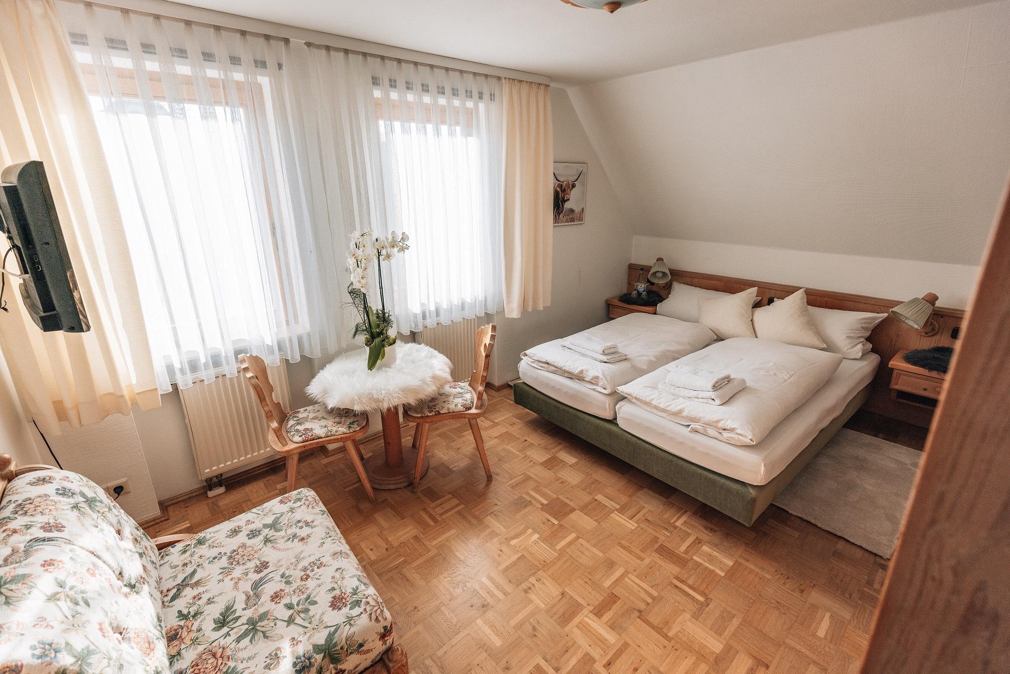 Hotel Krone Тауберреттерсхайм Экстерьер фото